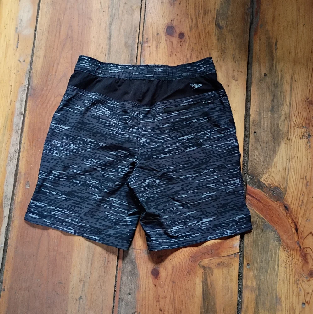 Speedo Men's Black Heathered Shorts Small Drawstring Pockets‎ Pull On